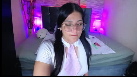 Snapshot of alison_girl22 chatting on May 2026 12:39:01 AM Alison online show from May 2026 12:39:01 AM