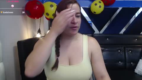 Snapshot of alison_marr chatting on July 2026 07:27:01 PM alison_marr online show from July 2026 07:27:01 PM