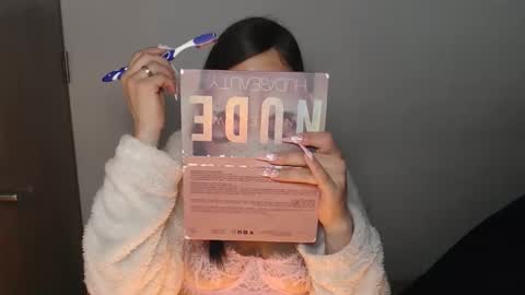 Snapshot of alison_squirts chatting on January 2026 07:04:01 PM alison_squirts online show from January 2026 07:04:01 PM