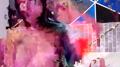 Snapshot of alison_y_mike_14 chatting on January 2025 05:21:02 AM alison_y_mike_14 online show from January 2025 05:21:02 AM