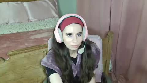 Alison Fields online show from February 2026 01:23:02 AM