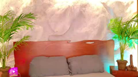 Snapshot of alisoon_moon chatting on July 2026 12:28:01 AM Alison Moon online show from July 2026 12:28:01 AM