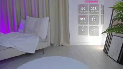 alissa_foxx online show from April 2026 09:25:02 AM