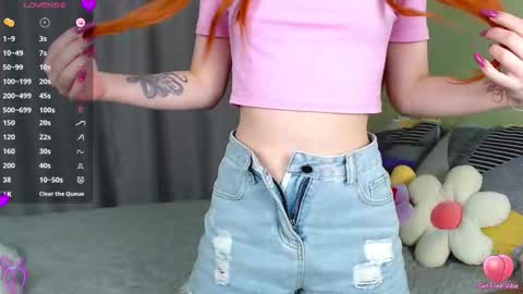 Aliss online show from September 2025 12:01:02 AM