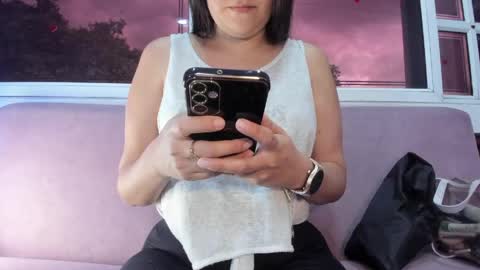Snapshot of alissajoness chatting on May 2026 12:01:02 PM Alissa online show from May 2026 12:01:02 PM