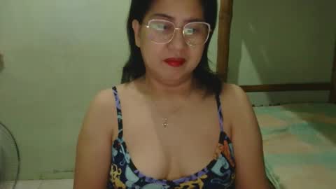 alissalove18 online show from April 2026 09:07:02 PM