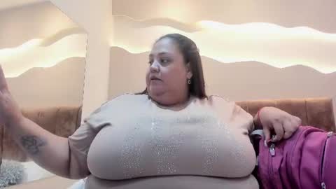 Snapshot of alisson_am chatting on June 2026 11:36:02 AM Alisson online show from June 2026 11:36:02 AM