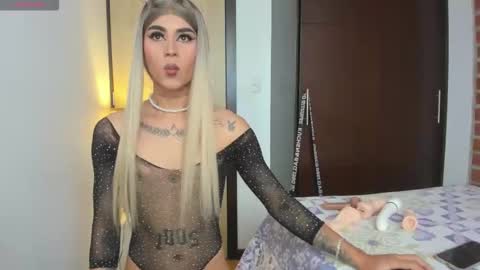 Snapshot of alissoondream_ chatting on February 2026 01:51:01 PM alisson online show from February 2026 01:51:01 PM