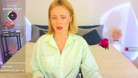 Snapshot of alisssarose chatting on June 2026 09:03:01 PM alisssarose online show from June 2026 09:03:01 PM