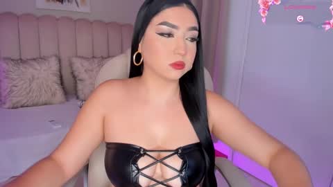 Snapshot of alissyadanger chatting on January 2025 01:08:01 AM TATIS online show from January 2025 01:08:01 AM