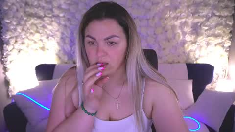 Snapshot of alissyagrayy chatting on May 2026 02:45:01 PM alissyagrayy online show from May 2026 02:45:01 PM