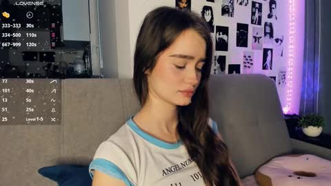 Alivia online show from December 2025 10:08:02 AM