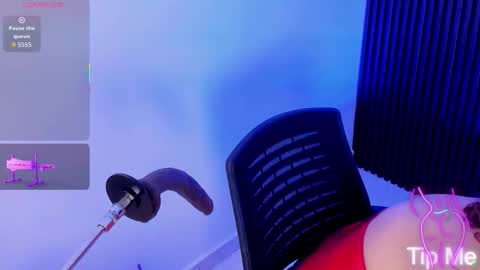 Aliyahs stone online show from November 2025 12:16:01 PM