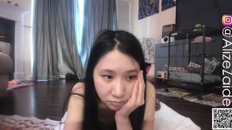 Alize Zaide online show from November 2025 09:36:02 PM