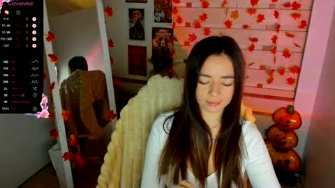 Snapshot of allana_dream chatting on October 2025 06:36:01 AM Allana online show from October 2025 06:36:01 AM