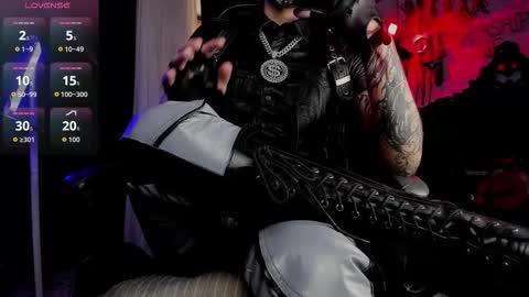   online show from December 2025 06:14:03 PM