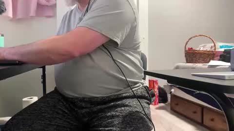 Allergictolove online show from February 2026 04:18:01 PM