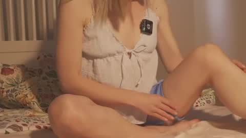 Snapshot of allfine_ chatting on June 2026 07:45:02 AM Alice online show from June 2026 07:45:02 AM
