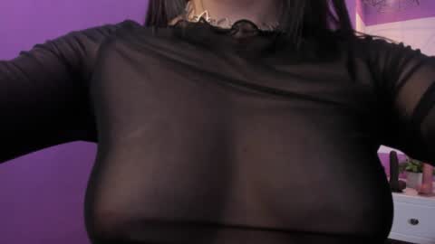 Snapshot of alli_cooper chatting on January 2025 03:51:01 PM Ali online show from January 2025 03:51:01 PM