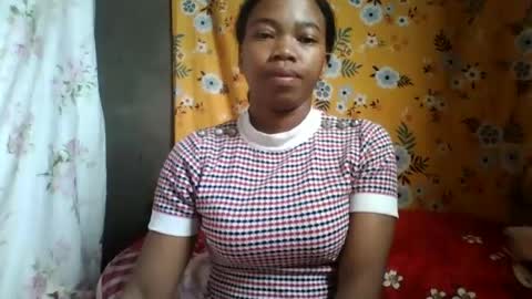 Snapshot of alliciax632770q chatting on June 2026 06:11:01 AM alliciax632770q online show from June 2026 06:11:01 AM
