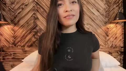 Snapshot of allie_bruce chatting on September 2025 02:36:02 AM A L L I E online show from September 2025 02:36:02 AM