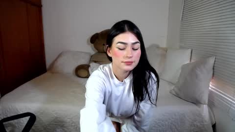 Allie  online show from March 2025 06:43:02 PM