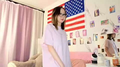 Snapshot of allison_a chatting on June 2026 05:50:02 AM the thief of your heart online show from June 2026 05:50:02 AM