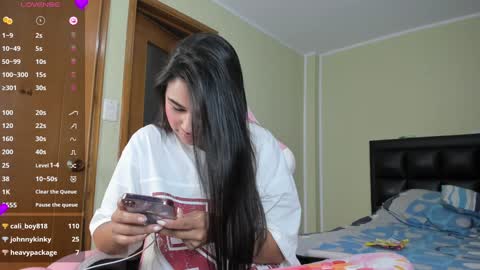 Snapshot of allison_love chatting on January 2025 10:06:02 AM allison online show from January 2025 10:06:02 AM