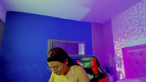 Snapshot of allisonlove_88 chatting on April 2026 03:31:02 AM ALLISON online show from April 2026 03:31:02 AM