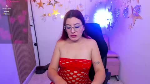Snapshot of allisonlove_88 chatting on May 2026 04:42:02 AM ALLISON online show from May 2026 04:42:02 AM