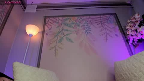 Snapshot of allisonsweet4u_ chatting on April 2026 05:22:01 AM Allison online show from April 2026 05:22:01 AM