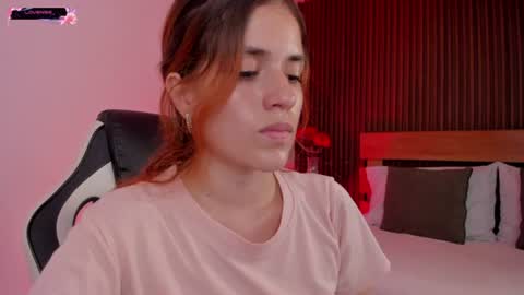 Snapshot of alliss_ginger_ chatting on June 2026 09:03:01 PM A L L I S S online show from June 2026 09:03:01 PM