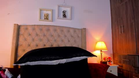 allisson online show from April 2026 12:10:01 PM