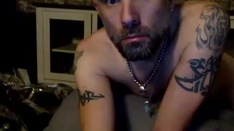 Snapshot of allitrunnin chatting on February 2026 04:23:02 AM allitrunnin online show from February 2026 04:23:02 AM