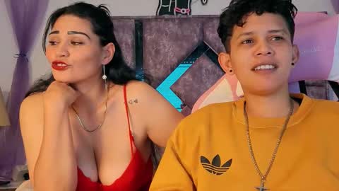 Snapshot of allizon_and_leslie chatting on March 2026 07:15:01 AM LESLIE and ALLIZON online show from March 2026 07:15:01 AM