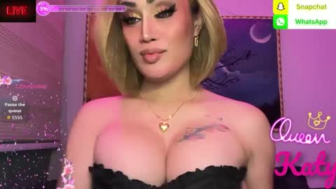Snapshot of alluring_gemini chatting on June 2026 06:15:02 AM Queen Majesty Katy online show from June 2026 06:15:02 AM