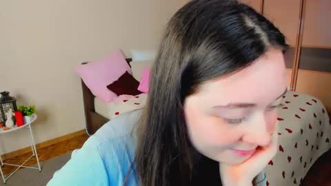 Snapshot of alluringeyess chatting on April 2026 04:41:01 PM alluringeyess online show from April 2026 04:41:01 PM
