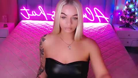 AlwaysHot online show from January 2026 02:17:01 AM