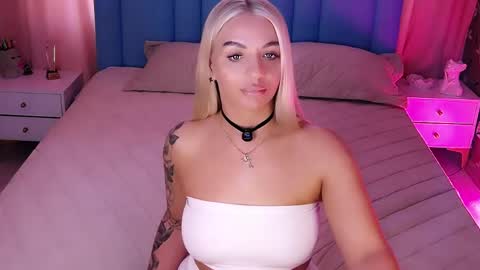 Snapshot of allwayshottt chatting on May 2026 01:54:01 AM AlwaysHot online show from May 2026 01:54:01 AM