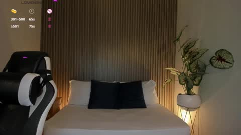 Snapshot of ally_muller_ chatting on September 2025 09:48:02 PM A L L I E online show from September 2025 09:48:02 PM