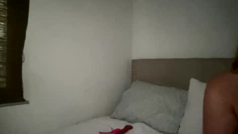 Snapshot of allyanalangel chatting on February 2026 09:01:01 PM allyanalangel online show from February 2026 09:01:01 PM