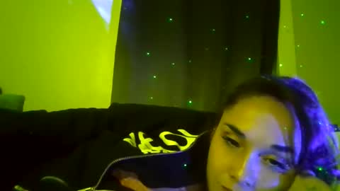 Snapshot of allyfkxn chatting on May 2026 08:42:02 AM allyfkxn online show from May 2026 08:42:02 AM