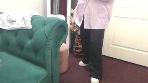 Snapshot of allyiah chatting on April 2026 08:57:02 PM online show from April 2026 08:57:02 PM