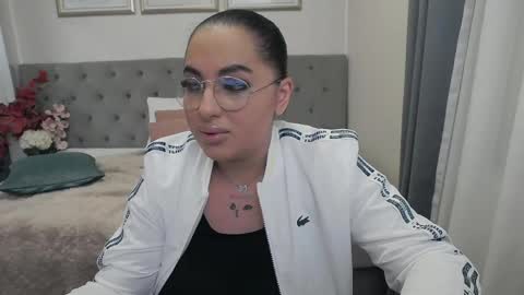 Snapshot of allyiah chatting on May 2026 02:11:01 PM online show from May 2026 02:11:01 PM