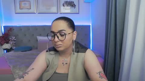 Snapshot of allyiah chatting on May 2026 05:21:02 PM online show from May 2026 05:21:02 PM