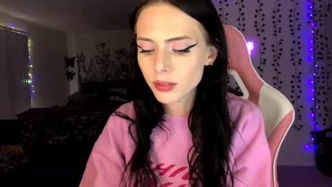 Ally Girl In Her Ally World online show from February 2025 09:32:01 AM