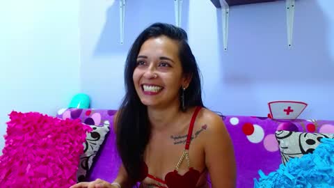 Snapshot of allyson_collins_ chatting on May 2026 01:10:02 AM Allyson collins online show from May 2026 01:10:02 AM