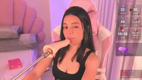 Allyson online show from November 2025 08:19:01 PM