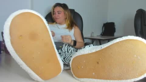 ALMA FENIX  online show from April 2026 05:26:02 AM