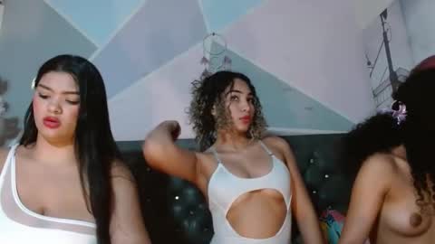 Snapshot of alma_meza chatting on October 2025 08:53:02 PM alma_meza online show from October 2025 08:53:02 PM